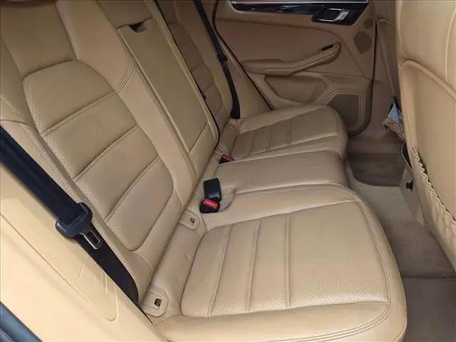2015 Porsche Macan S
