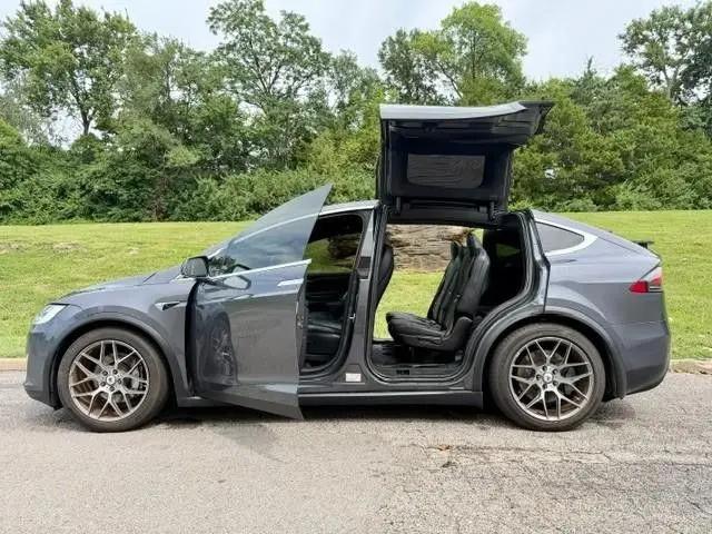 2020 Tesla Model X Long Range Dual Motor All-Wheel Drive