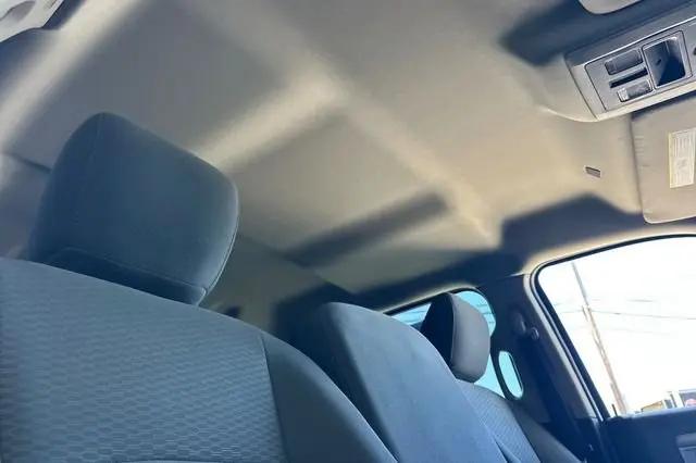 2019 Ram 1500 Classic SLT Crew Cab 4x4 5'7" Box