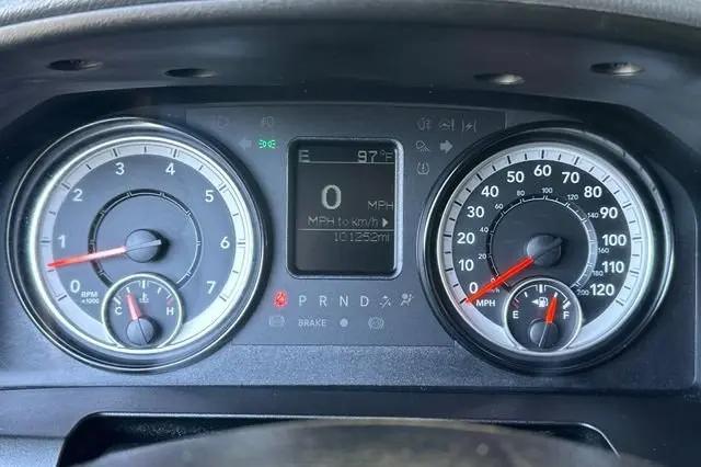 2019 Ram 1500 Classic SLT Crew Cab 4x4 5'7" Box