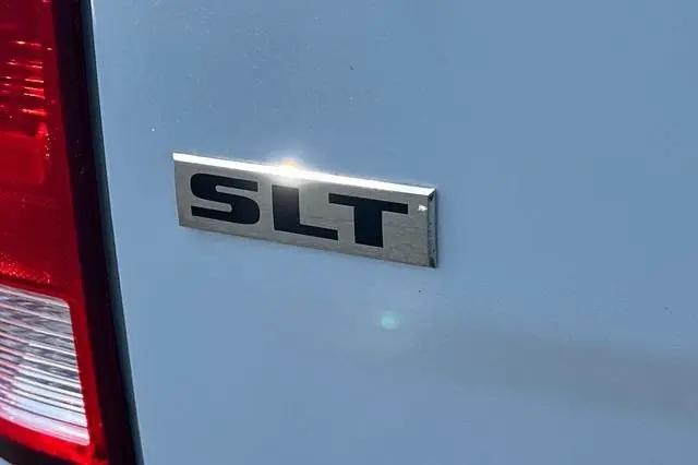 2019 Ram 1500 Classic SLT Crew Cab 4x4 5'7" Box