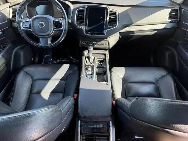 2020 Volvo XC90 T6 Momentum 7 Passenger