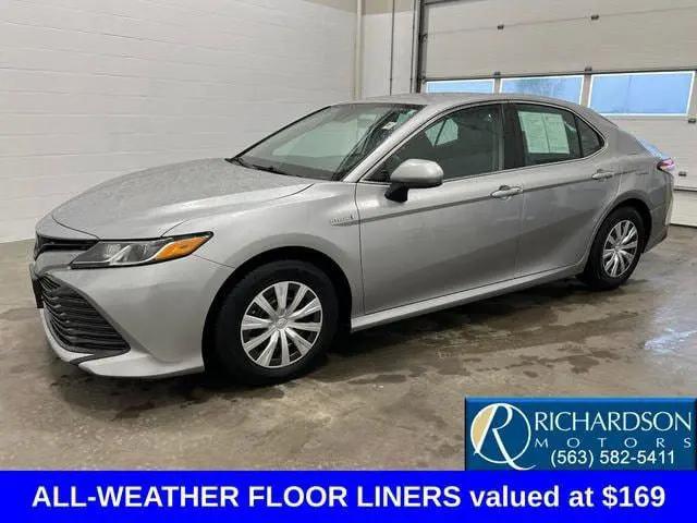 2019 Toyota Camry XLE for sale in Dubuque, IA