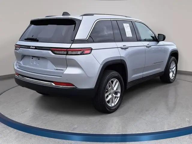 2023 Jeep Grand Cherokee Laredo X 4x4