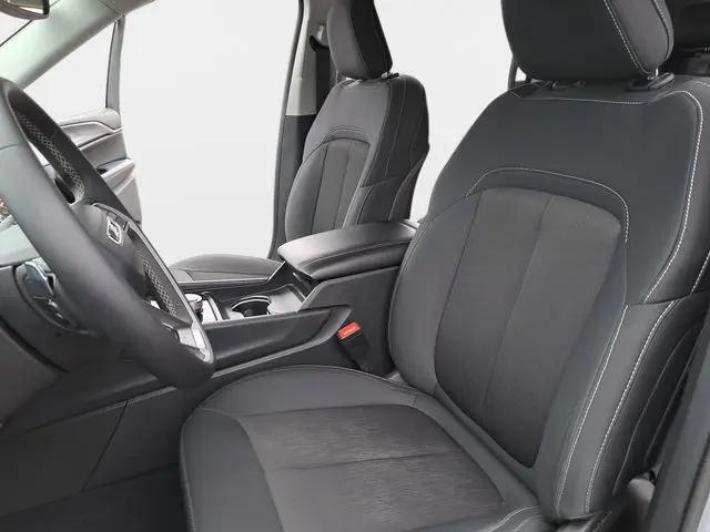2023 Jeep Grand Cherokee Laredo X 4x4