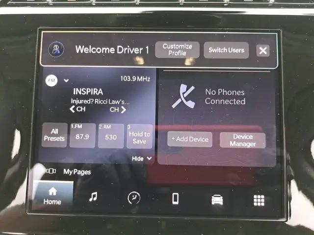 2023 Jeep Grand Cherokee Laredo X 4x4