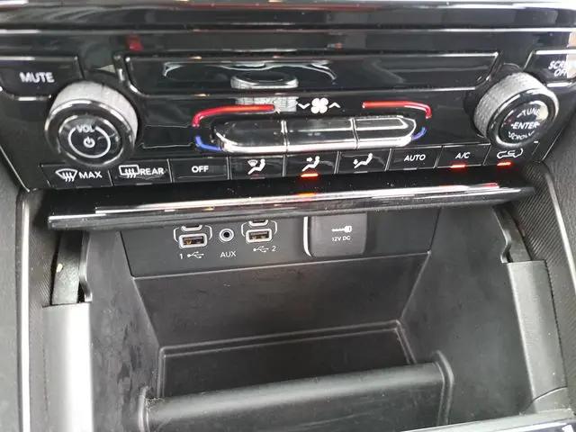 2023 Jeep Grand Cherokee Laredo X 4x4