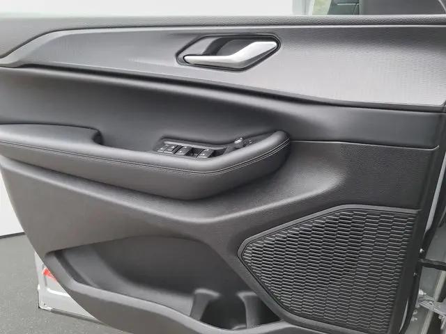 2023 Jeep Grand Cherokee Laredo X 4x4