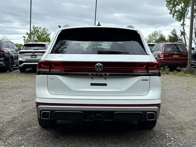 2026 Volkswagen Atlas Peak Edition