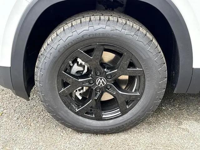 2026 Volkswagen Atlas Peak Edition