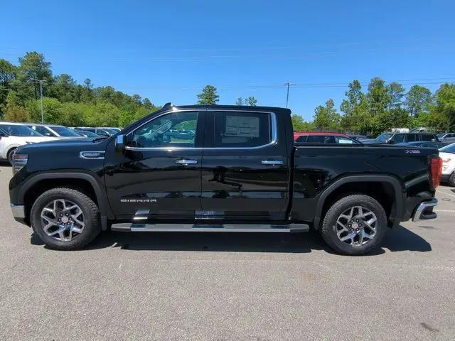 2026 GMC Sierra 1500 Crew Cab, Short Bed, SLT, 4WD