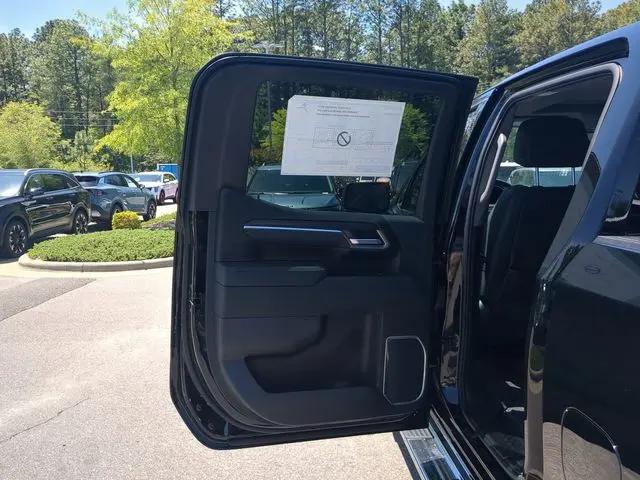 2026 GMC Sierra 1500 Crew Cab, Short Bed, SLT, 4WD
