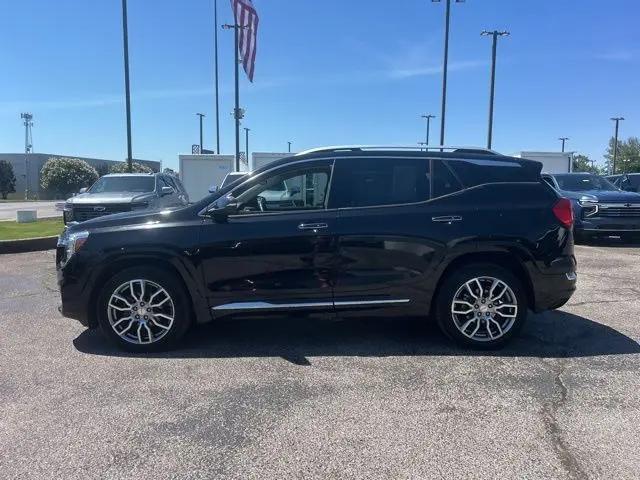 2023 GMC Terrain AWD Denali
