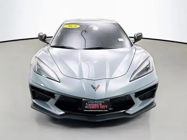 2025 Chevrolet Corvette Stingray RWD Coupe 2LT