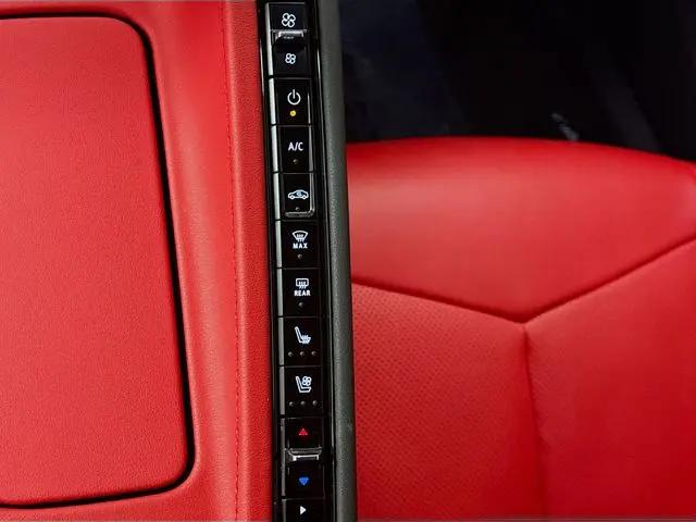 2025 Chevrolet Corvette Stingray RWD Coupe 2LT
