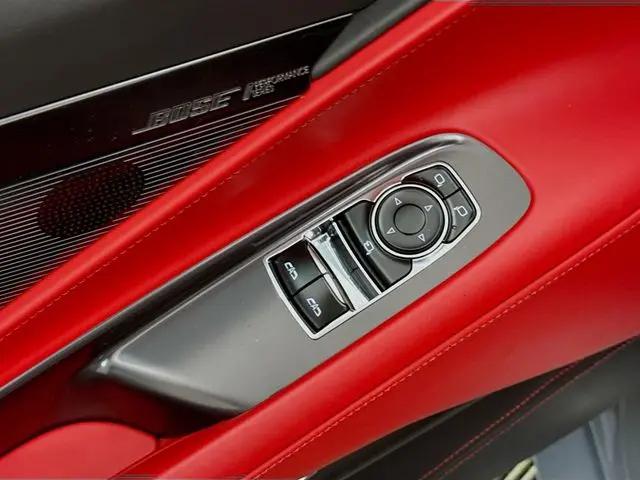 2025 Chevrolet Corvette Stingray RWD Coupe 2LT
