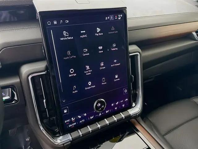2025 GMC Yukon 4WD Denali