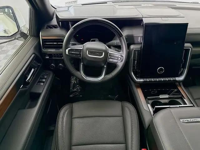 2025 GMC Yukon 4WD Denali