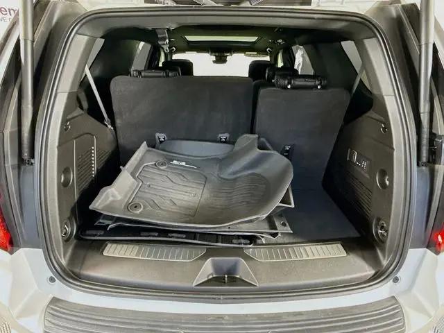 2025 GMC Yukon 4WD Denali