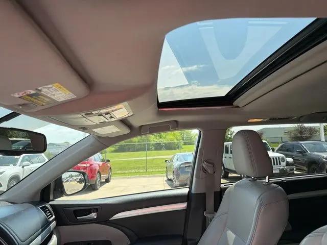 2016 Toyota Highlander XLE V6