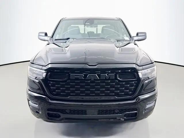 2026 Ram 1500 Express Crew Cab 4x4 57 Box