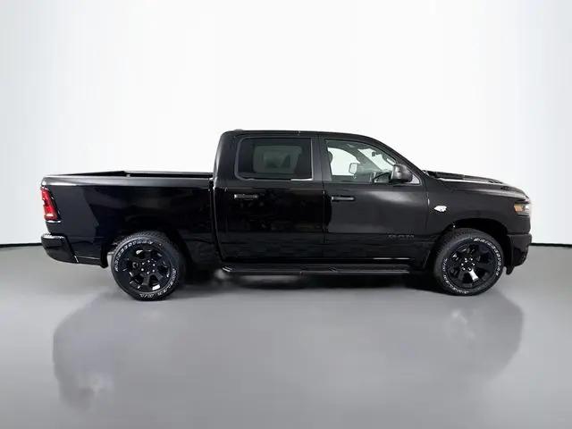 2026 Ram 1500 Express Crew Cab 4x4 57 Box