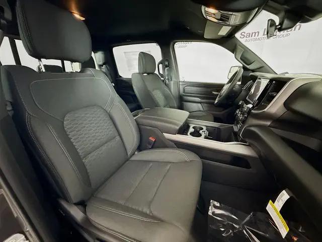2026 Ram 1500 Express Crew Cab 4x4 57 Box