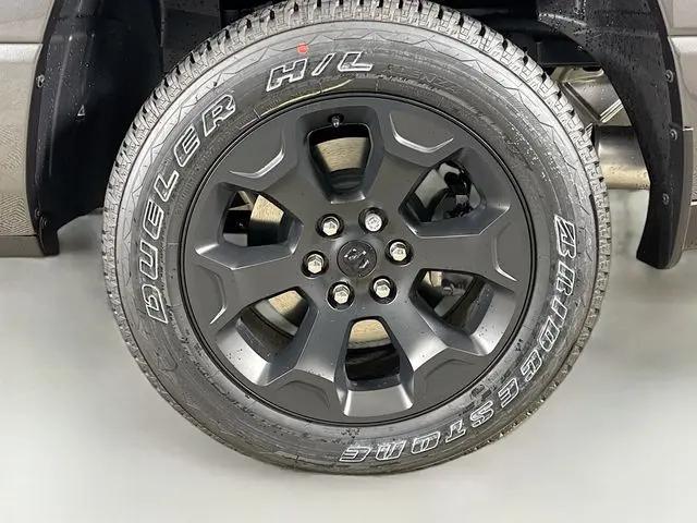 2026 Ram 1500 Express Crew Cab 4x4 57 Box