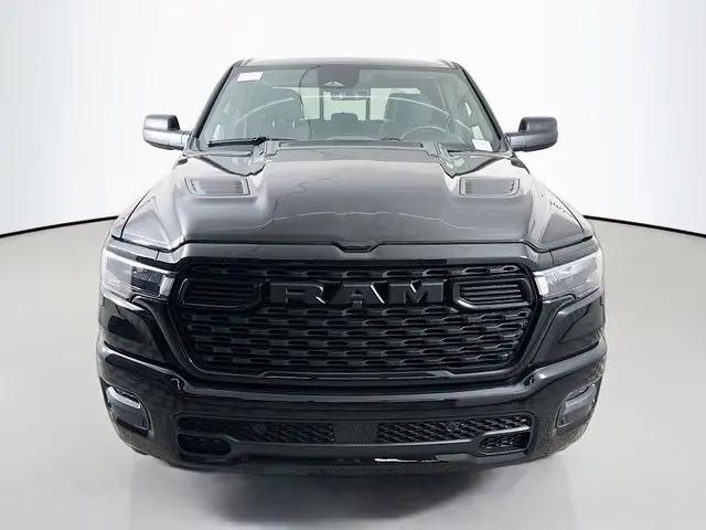 2026 Ram 1500 Express Crew Cab 4x4 57 Box