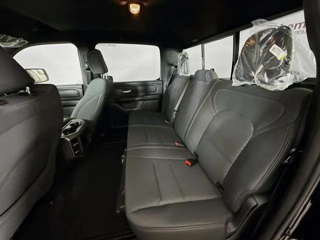 2026 Ram 1500 Express Crew Cab 4x4 57 Box