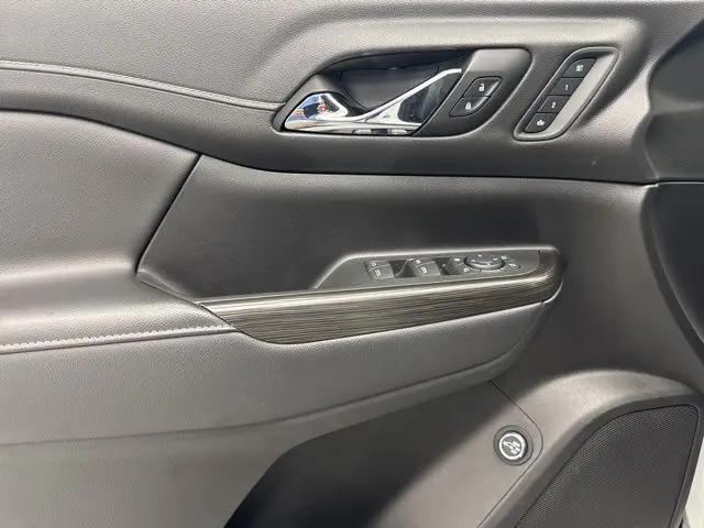 2023 GMC Acadia FWD SLT