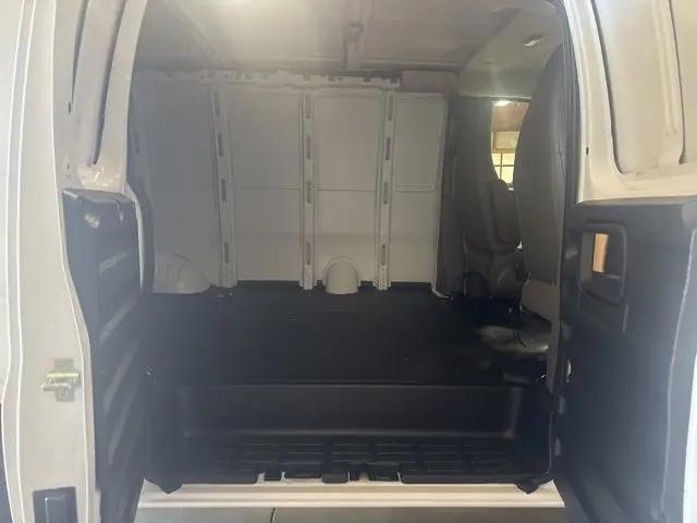 2026 Chevrolet Express Cargo Van 2500 Regular Wheelbase, WT, RWD
