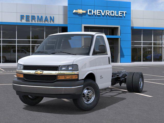2026 Chevrolet Express Cutaway 4500 Van