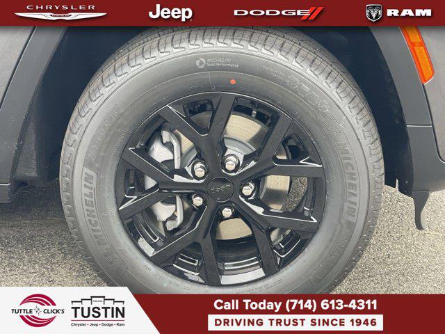 2026 Jeep Grand Cherokee Altitude 4x2