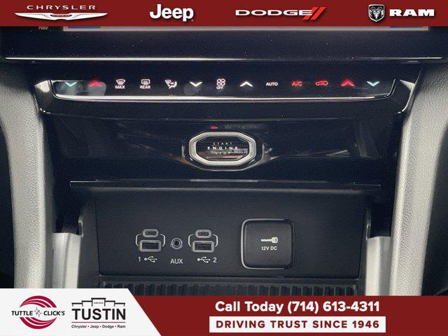 2026 Jeep Grand Cherokee Altitude 4x2