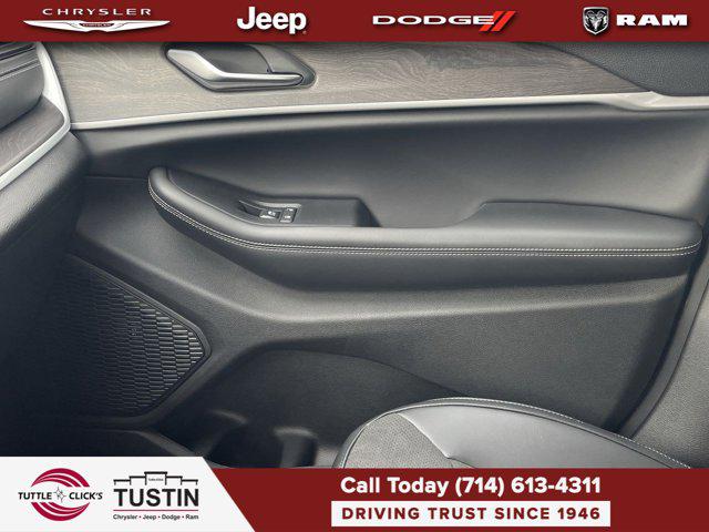 2026 Jeep Grand Cherokee Altitude 4x2