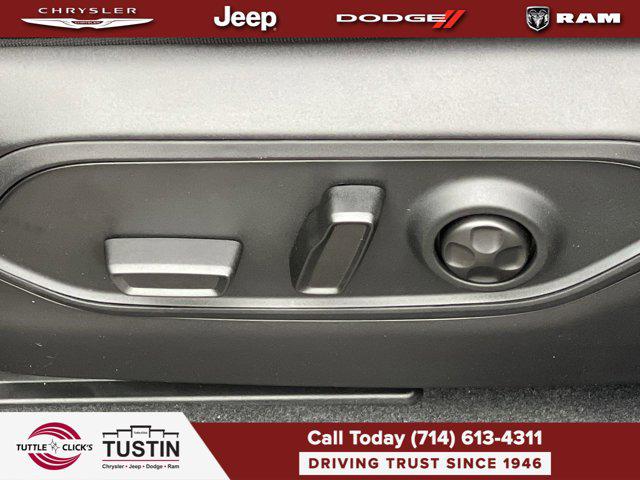 2026 Jeep Grand Cherokee Altitude 4x2