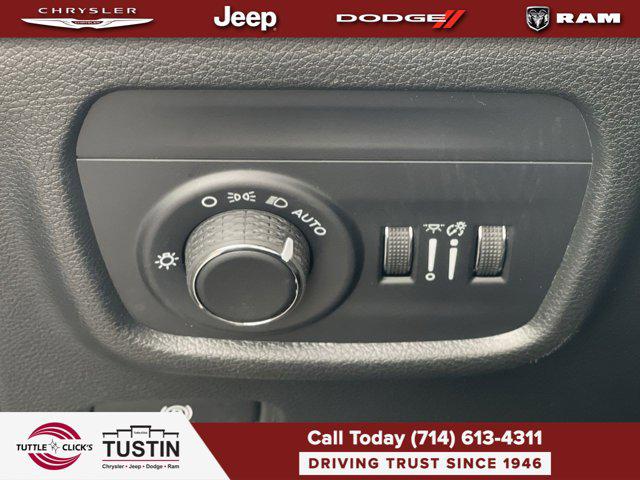 2026 Jeep Grand Cherokee Altitude 4x2
