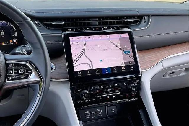2023 Jeep Grand Cherokee L Summit 4x4
