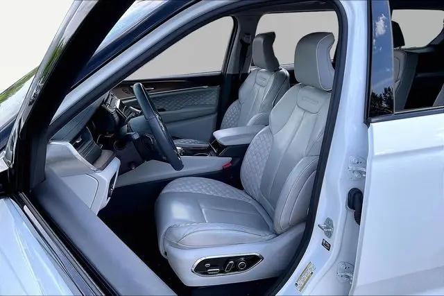 2023 Jeep Grand Cherokee L Summit 4x4