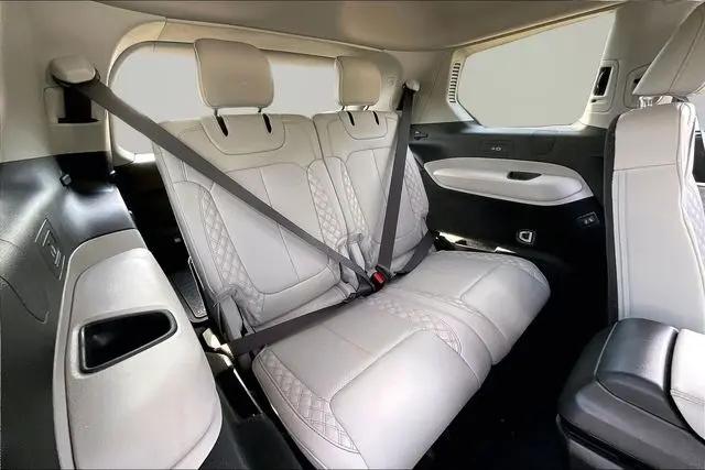 2023 Jeep Grand Cherokee L Summit 4x4