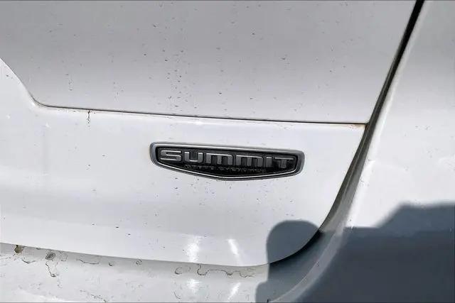 2023 Jeep Grand Cherokee L Summit 4x4