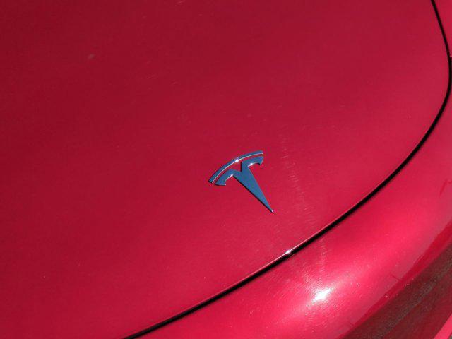 2021 Tesla Model 3 Standard Range Plus Rear-Wheel Drive