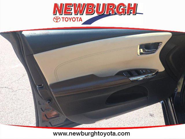 2016 Toyota Avalon XLE
