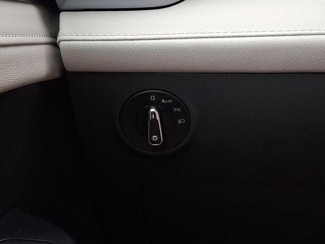 2026 Volkswagen Taos SEL