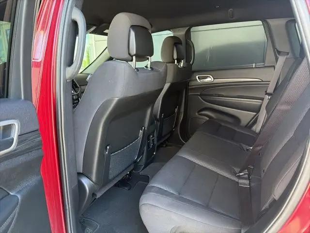 2022 Jeep Grand Cherokee Laredo E 4x4