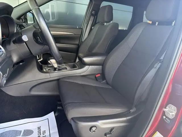 2022 Jeep Grand Cherokee Laredo E 4x4