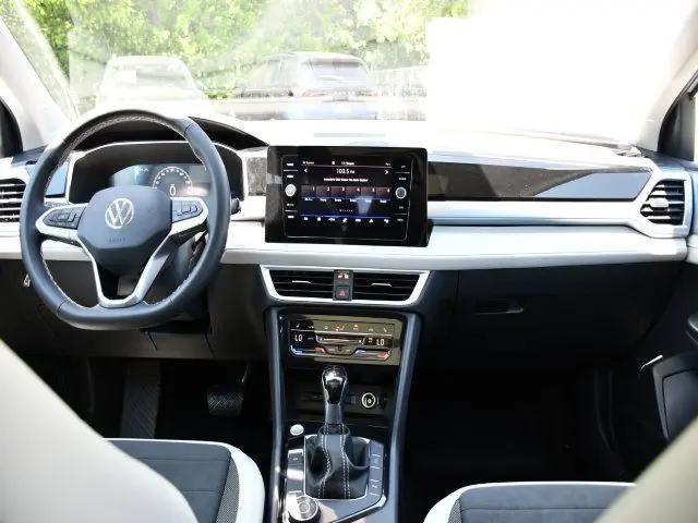 2026 Volkswagen Taos SE