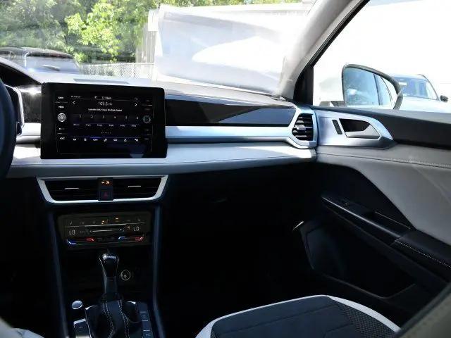 2026 Volkswagen Taos SE