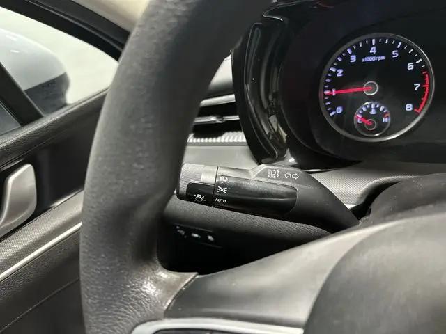 2022 Kia K5 LX